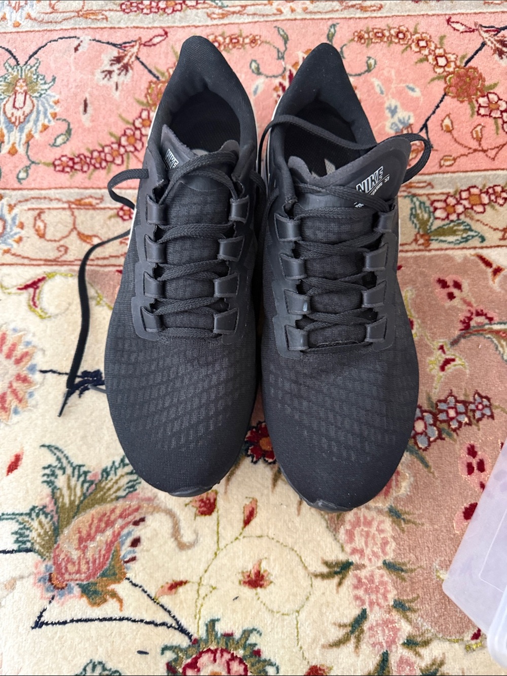 Unworn Nike Men’s Black Athletic Running Sneakers 8.5